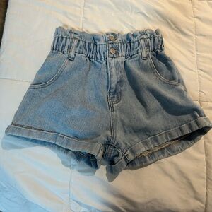 PacSun mom short!